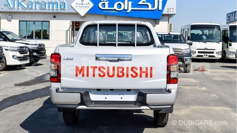 Big with watermark mitsubishi l200 artibonite import dubai 2446
