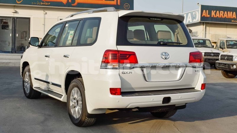 Big with watermark toyota land cruiser artibonite import dubai 2449