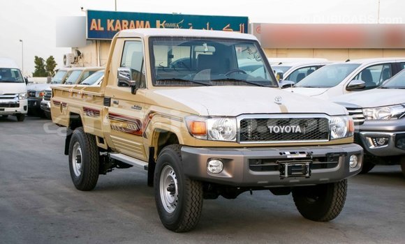 Acheter Import Voiture Toyota Land Cruiser Beige à Import - Dubai, Artibonite Acheter Import Voiture Toyota Land Cruiser Beige à Import - Dubai, Artibonite
