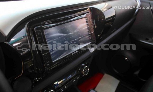 Acheter Import Voiture Toyota Hilux Autre à Import - Dubai, Artibonite Acheter Import Voiture Toyota Hilux Autre à Import - Dubai, Artibonite