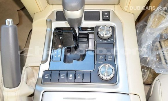 Acheter Import Voiture Toyota Land Cruiser Noir à Import - Dubai, Artibonite Acheter Import Voiture Toyota Land Cruiser Noir à Import - Dubai, Artibonite