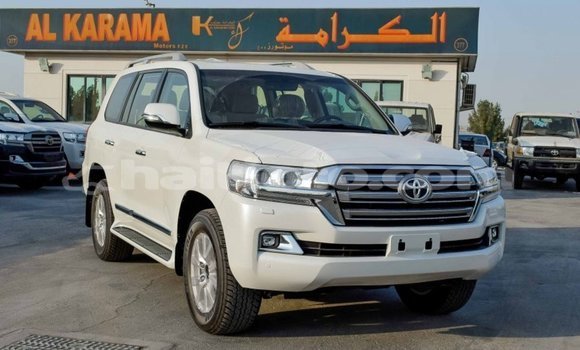 Acheter Import Voiture Toyota Land Cruiser Blanc à Import - Dubai, Artibonite Acheter Import Voiture Toyota Land Cruiser Blanc à Import - Dubai, Artibonite