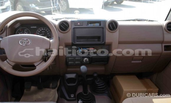 Acheter Import Voiture Toyota Land Cruiser Beige à Import - Dubai, Artibonite Acheter Import Voiture Toyota Land Cruiser Beige à Import - Dubai, Artibonite