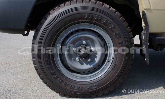 Acheter Import Voiture Toyota Land Cruiser Beige à Import - Dubai, Artibonite Acheter Import Voiture Toyota Land Cruiser Beige à Import - Dubai, Artibonite