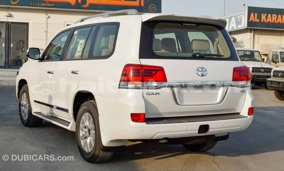 Acheter Import Voiture Toyota Land Cruiser Blanc à Import - Dubai, Artibonite Acheter Import Voiture Toyota Land Cruiser Blanc à Import - Dubai, Artibonite
