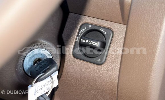 Acheter Import Voiture Toyota Land Cruiser Beige à Import - Dubai, Artibonite Acheter Import Voiture Toyota Land Cruiser Beige à Import - Dubai, Artibonite