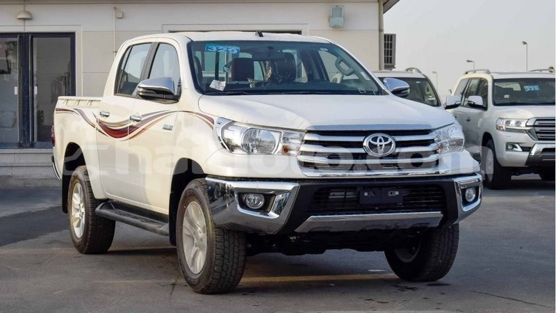 Big with watermark toyota hilux artibonite import dubai 2467