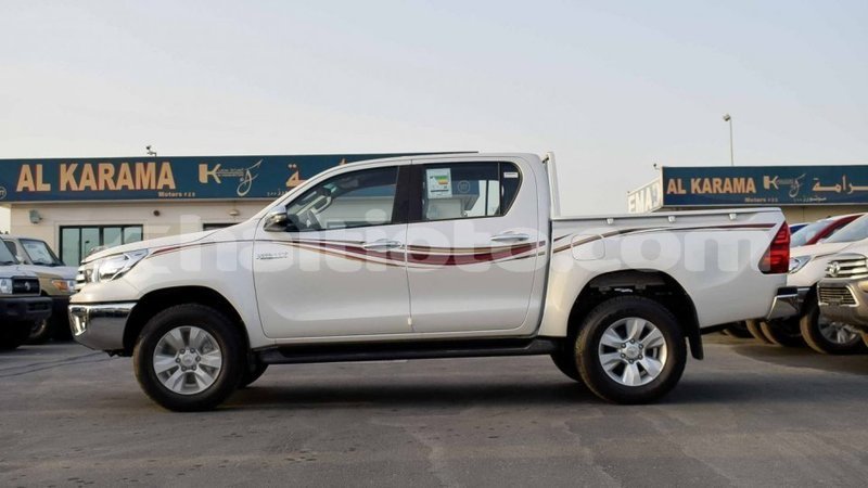 Big with watermark toyota hilux artibonite import dubai 2467