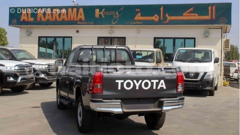 Big with watermark toyota hilux artibonite import dubai 2469