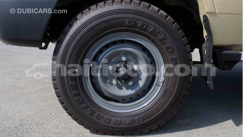 Big with watermark toyota land cruiser artibonite import dubai 2470