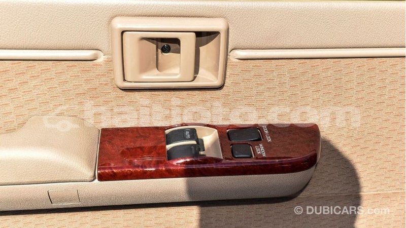 Big with watermark toyota land cruiser artibonite import dubai 2472