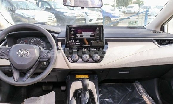 Acheter Import Voiture Toyota Corolla Blanc à Import - Dubai, Artibonite Acheter Import Voiture Toyota Corolla Blanc à Import - Dubai, Artibonite