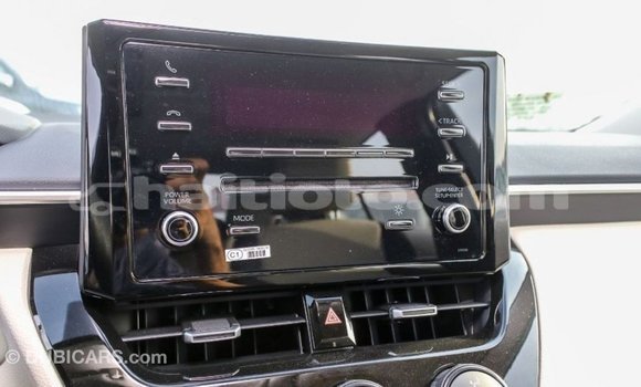 Acheter Import Voiture Toyota Corolla Blanc à Import - Dubai, Artibonite Acheter Import Voiture Toyota Corolla Blanc à Import - Dubai, Artibonite