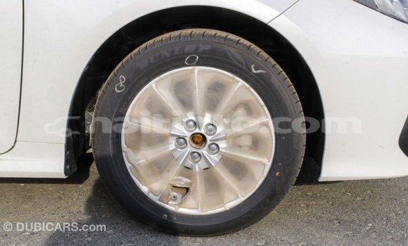 Acheter Import Voiture Toyota Corolla Blanc à Import - Dubai, Artibonite Acheter Import Voiture Toyota Corolla Blanc à Import - Dubai, Artibonite