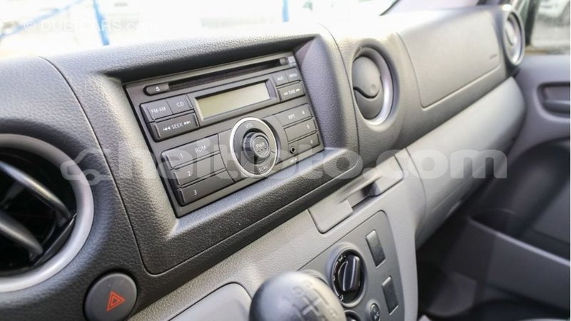 Big with watermark nissan urvan artibonite import dubai 2474