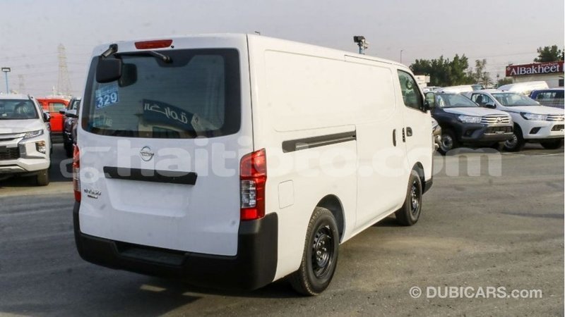 Big with watermark nissan urvan artibonite import dubai 2474
