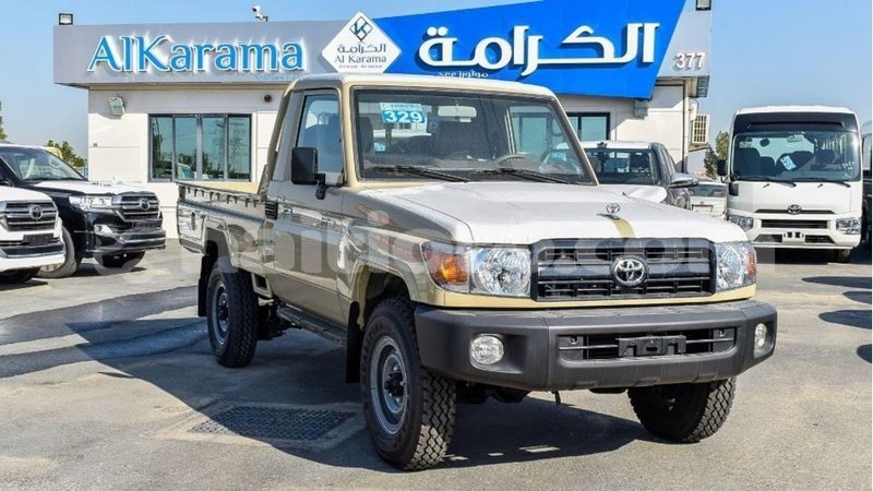 Big with watermark toyota land cruiser artibonite import dubai 2477