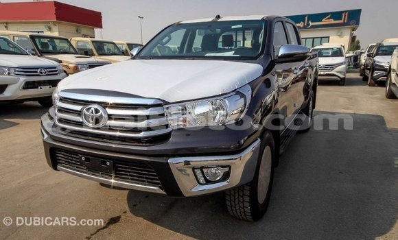 Acheter Import Voiture Toyota Hilux Autre à Import - Dubai, Artibonite Acheter Import Voiture Toyota Hilux Autre à Import - Dubai, Artibonite