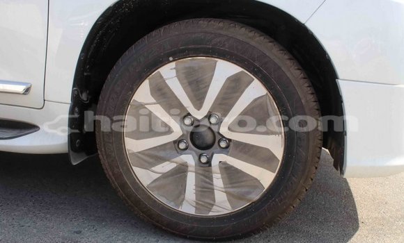 Acheter Import Voiture Toyota Land Cruiser Blanc à Import - Dubai, Artibonite Acheter Import Voiture Toyota Land Cruiser Blanc à Import - Dubai, Artibonite