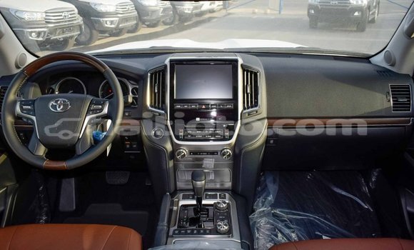 Acheter Import Voiture Toyota Land Cruiser Noir à Import - Dubai, Artibonite Acheter Import Voiture Toyota Land Cruiser Noir à Import - Dubai, Artibonite