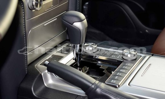 Acheter Import Voiture Toyota Land Cruiser Noir à Import - Dubai, Artibonite Acheter Import Voiture Toyota Land Cruiser Noir à Import - Dubai, Artibonite