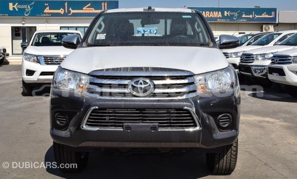 Acheter Import Voiture Toyota Hilux Autre à Import - Dubai, Artibonite Acheter Import Voiture Toyota Hilux Autre à Import - Dubai, Artibonite