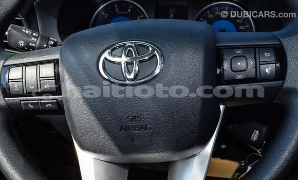 Acheter Import Voiture Toyota Hilux Autre à Import - Dubai, Artibonite Acheter Import Voiture Toyota Hilux Autre à Import - Dubai, Artibonite
