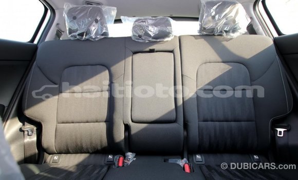 Acheter Import Voiture Kia Sportage Blanc à Import - Dubai, Artibonite Acheter Import Voiture Kia Sportage Blanc à Import - Dubai, Artibonite