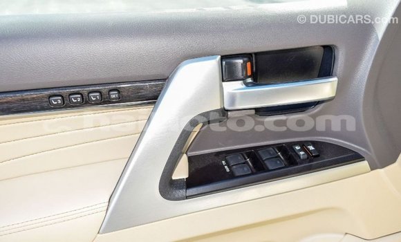 Acheter Import Voiture Toyota Land Cruiser Blanc à Import - Dubai, Artibonite Acheter Import Voiture Toyota Land Cruiser Blanc à Import - Dubai, Artibonite