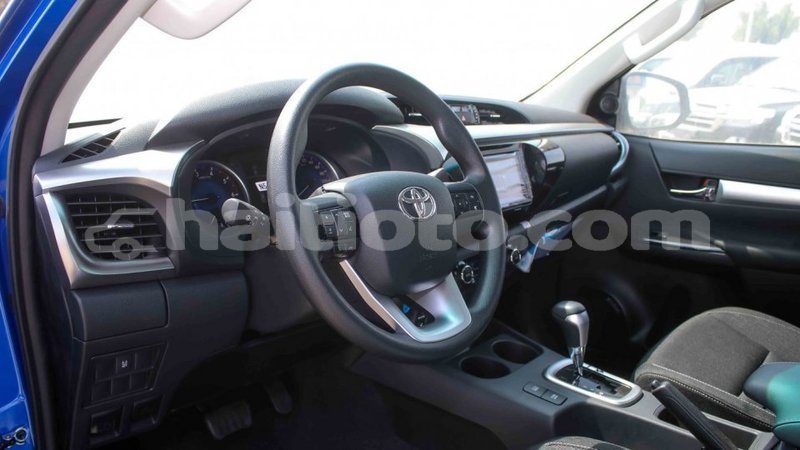 Big with watermark toyota hilux artibonite import dubai 2495