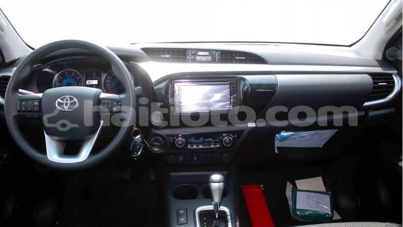 Big with watermark toyota hilux artibonite import dubai 2495