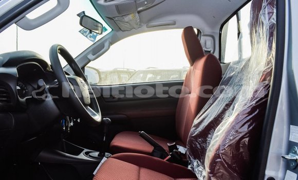 Acheter Import Voiture Toyota Hilux Autre à Import - Dubai, Artibonite Acheter Import Voiture Toyota Hilux Autre à Import - Dubai, Artibonite