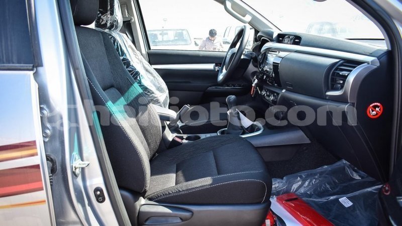 Big with watermark toyota hilux artibonite import dubai 2498