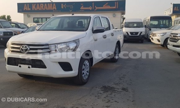 Acheter Import Voiture Toyota Hilux Blanc à Import - Dubai, Artibonite Acheter Import Voiture Toyota Hilux Blanc à Import - Dubai, Artibonite