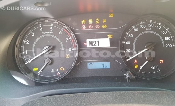 Acheter Import Voiture Toyota Hilux Blanc à Import - Dubai, Artibonite Acheter Import Voiture Toyota Hilux Blanc à Import - Dubai, Artibonite