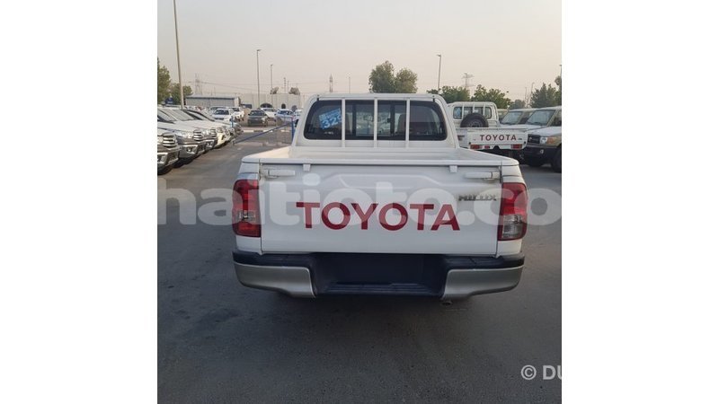 Big with watermark toyota hilux artibonite import dubai 2499