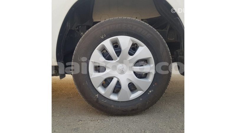 Big with watermark toyota hilux artibonite import dubai 2499