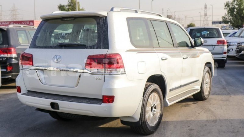 Big with watermark toyota land cruiser artibonite import dubai 2500