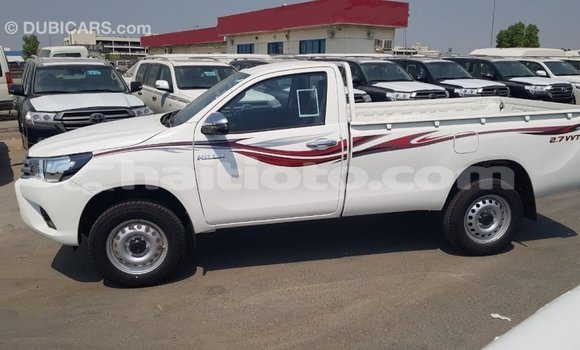 Acheter Import Voiture Toyota Hilux Blanc à Import - Dubai, Artibonite Acheter Import Voiture Toyota Hilux Blanc à Import - Dubai, Artibonite
