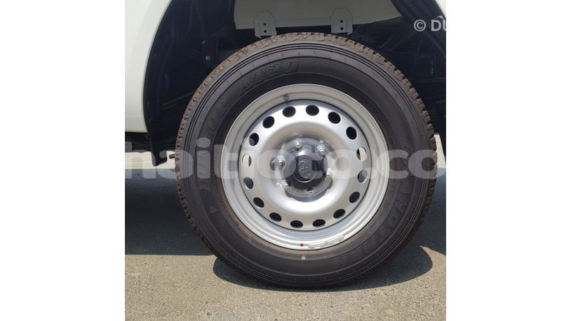 Big with watermark toyota hilux artibonite import dubai 2502