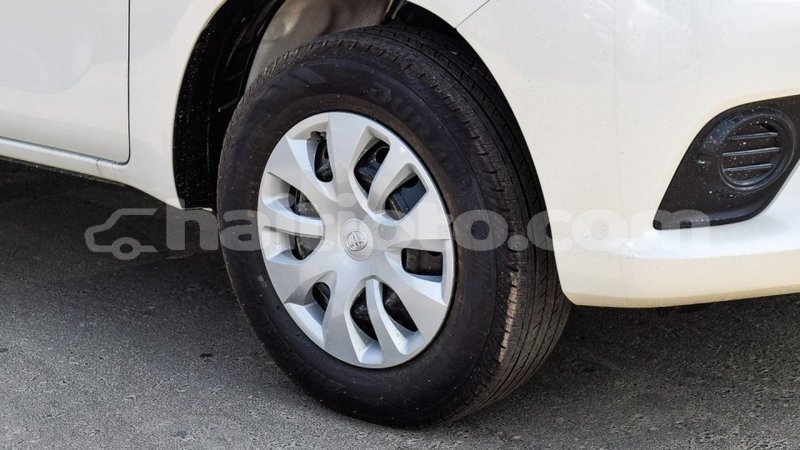 Big with watermark toyota hilux artibonite import dubai 2503