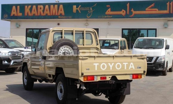Acheter Import Voiture Toyota Land Cruiser Beige à Import - Dubai, Artibonite Acheter Import Voiture Toyota Land Cruiser Beige à Import - Dubai, Artibonite
