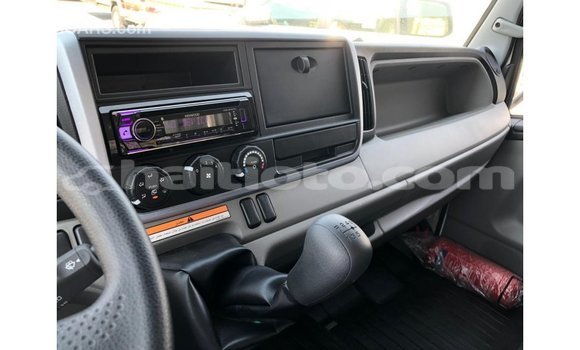 Acheter Import Voiture Mitsubishi Carisma Blanc à Import - Dubai, Artibonite Acheter Import Voiture Mitsubishi Carisma Blanc à Import - Dubai, Artibonite