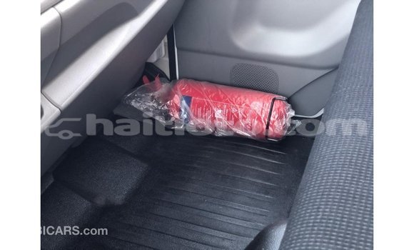 Acheter Import Voiture Mitsubishi Carisma Blanc à Import - Dubai, Artibonite Acheter Import Voiture Mitsubishi Carisma Blanc à Import - Dubai, Artibonite