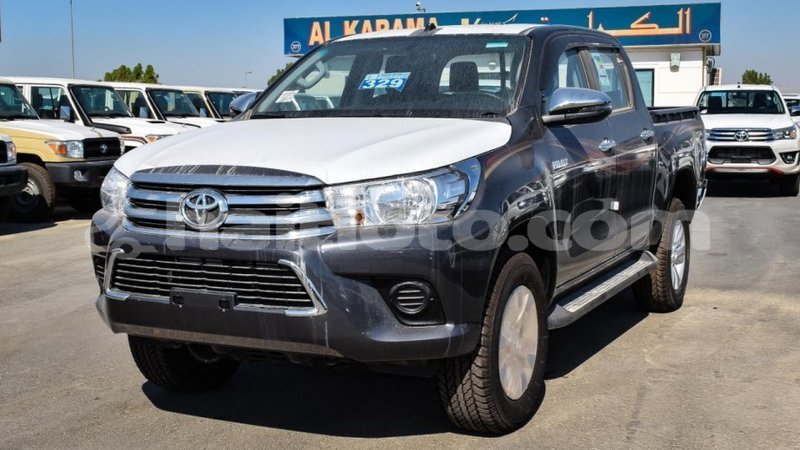 Big with watermark toyota hilux artibonite import dubai 2509