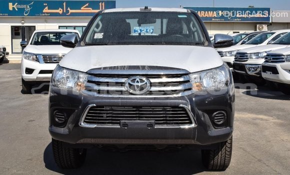 Acheter Import Voiture Toyota Hilux Autre à Import - Dubai, Artibonite Acheter Import Voiture Toyota Hilux Autre à Import - Dubai, Artibonite