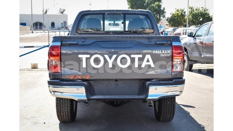 Big with watermark toyota hilux artibonite import dubai 2509
