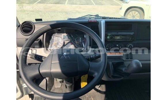 Acheter Import Voiture Mitsubishi Carisma Blanc à Import - Dubai, Artibonite Acheter Import Voiture Mitsubishi Carisma Blanc à Import - Dubai, Artibonite