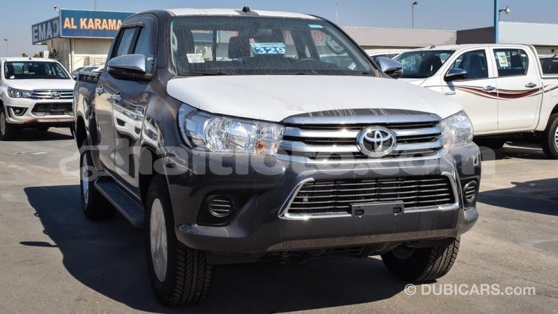 Big with watermark toyota hilux artibonite import dubai 2511