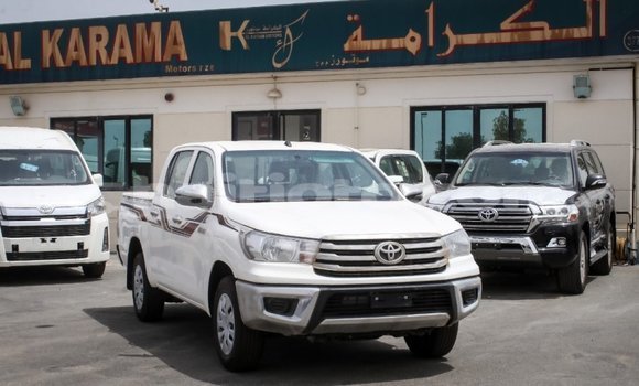 Acheter Import Voiture Toyota Hilux Blanc à Import - Dubai, Artibonite Acheter Import Voiture Toyota Hilux Blanc à Import - Dubai, Artibonite